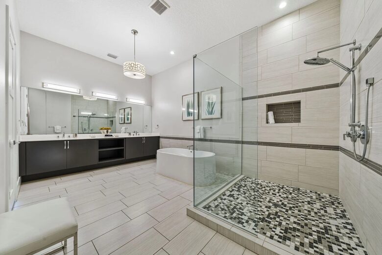 Reunion | Royal Mansion - Kissimmee, Florida