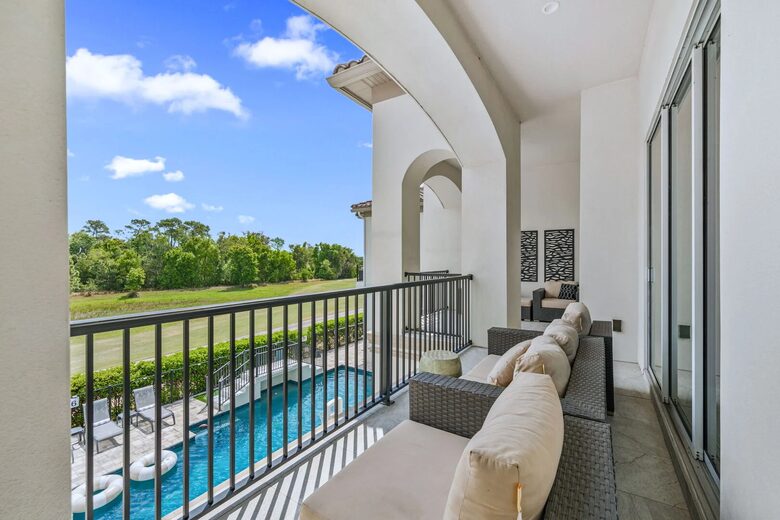 Reunion | Royal Mansion - Kissimmee, Florida