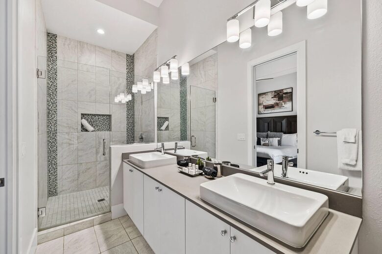 Reunion | Royal Mansion - Kissimmee, Florida