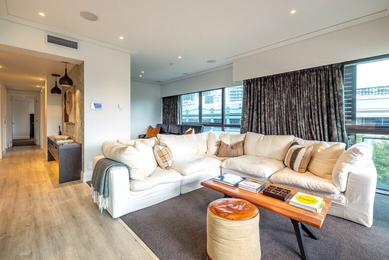 Viaduct Harbour Apartment with Skyline & Marina Views - Auckland, New Zealand