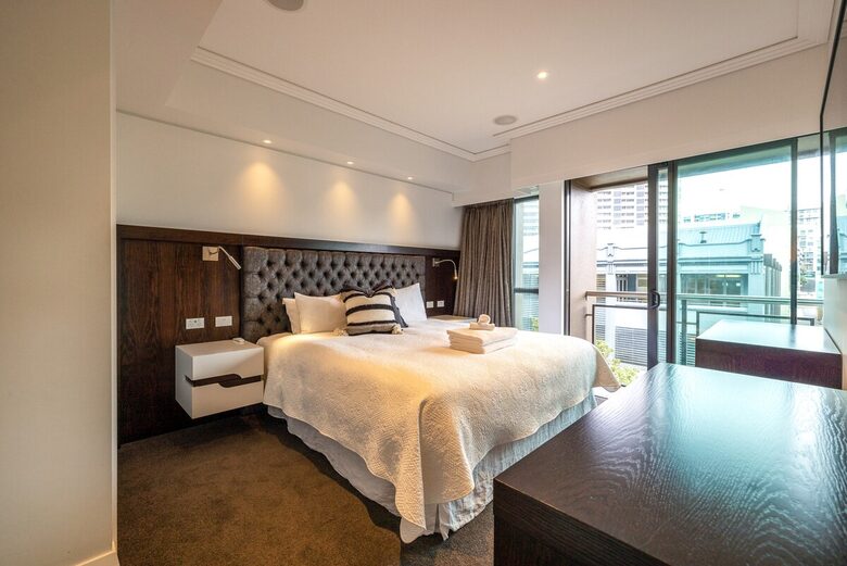 Viaduct Harbour Apartment with Skyline & Marina Views - Auckland, New Zealand