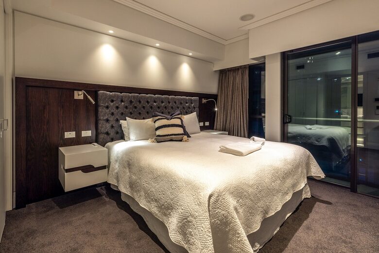 Viaduct Harbour Apartment with Skyline & Marina Views - Auckland, New Zealand