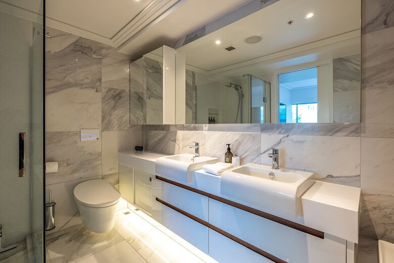 Viaduct Harbour Apartment with Skyline & Marina Views - Auckland, New Zealand