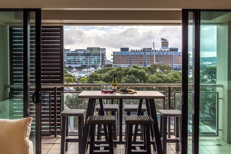 Viaduct Harbour Apartment with Skyline & Marina Views - Auckland, New Zealand