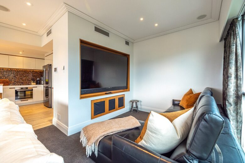Viaduct Harbour Apartment with Skyline & Marina Views - Auckland, New Zealand