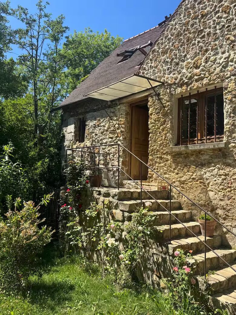 Timeless Mill Living by the River - Boussy-Saint-Antoine, France