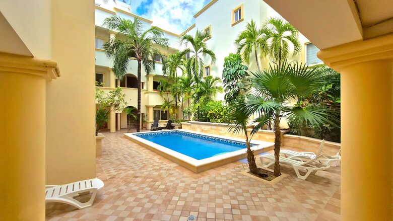 Walkable Playa del Carmen Escape Near Beach & Dining - Playa del Carmen, Mexico