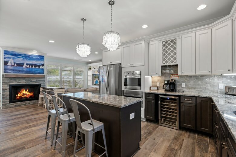 Wine cooler. Plates, Glasses, Pots and Pans. Everything!