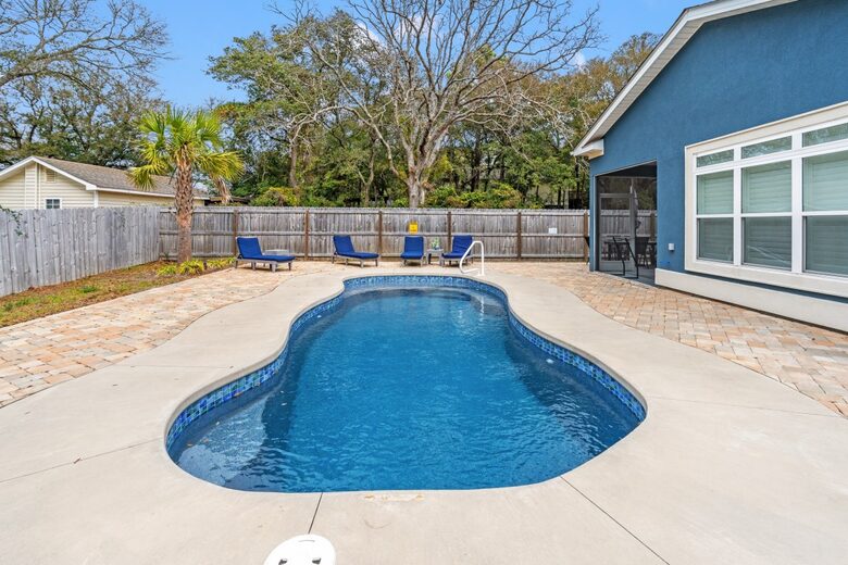 Coastal Retreat with Private Pool Near Atlantic Beach - North Myrtle Beach, South Carolina