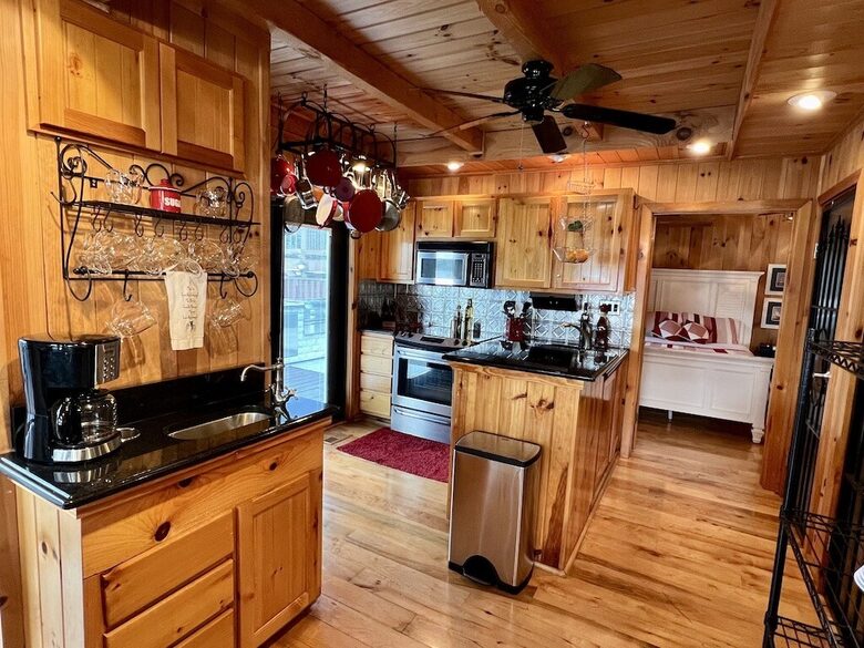 Direct Lakefront Living with Private Boat Slip on Lake Keowee - Six Mile, South Carolina