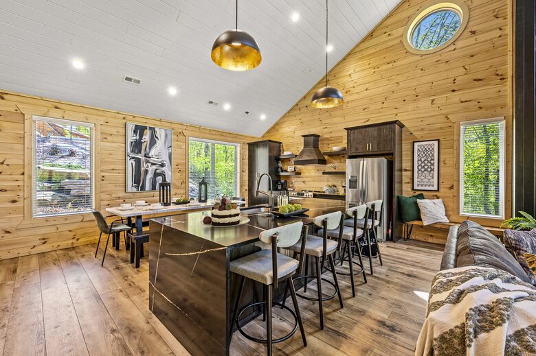 Smoky Mountain Sanctuary - Sevierville, Tennessee