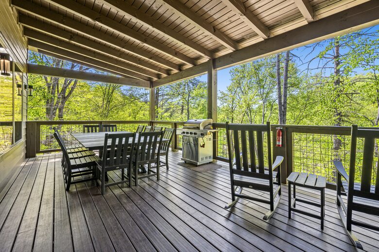 Smoky Mountain Sanctuary - Sevierville, Tennessee