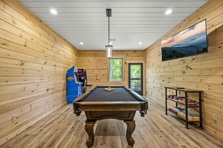 Smoky Mountain Sanctuary - Sevierville, Tennessee
