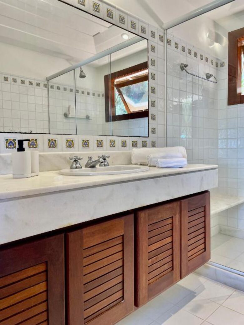 Panoramic Villa with Tropical Soul - Armação dos Búzios, Brazil