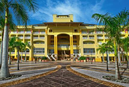 A Beachfront St. Kitts Villa with Ocean Views - Frigate Bay, Saint Kitts and Nevis