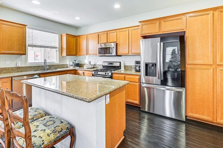 Elevated Stay in Chula Vista’s Enclave Community - Chula Vista, California