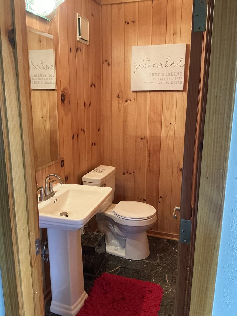 Direct Lakefront Living with Private Boat Slip on Lake Keowee - Six Mile, South Carolina