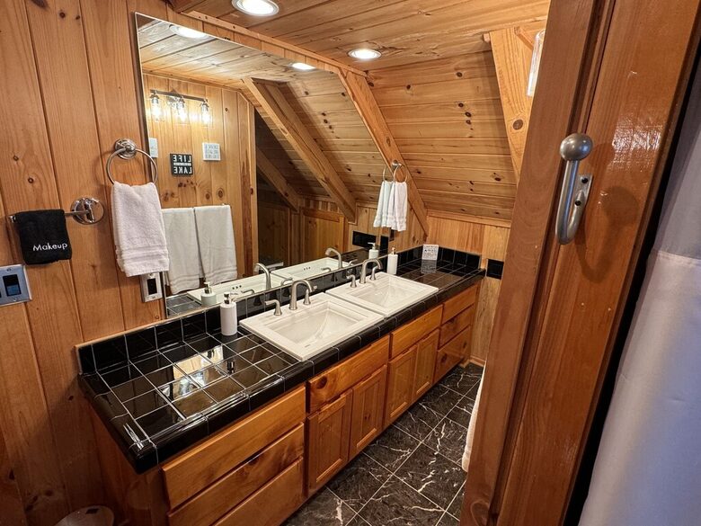 Direct Lakefront Living with Private Boat Slip on Lake Keowee - Six Mile, South Carolina