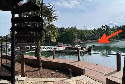 Boat slip steps away & included with stay (1 boat/jet ski)