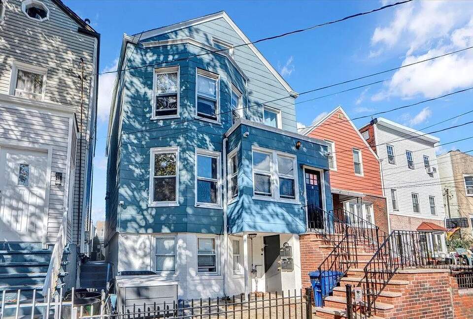 Jersey City Heights Retreat Near NYC - Jersey City, New Jersey