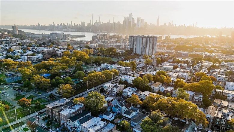 Jersey City Heights Retreat Near NYC - Jersey City, New Jersey