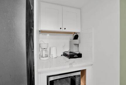 Jersey City Heights Retreat Near NYC - Jersey City, New Jersey