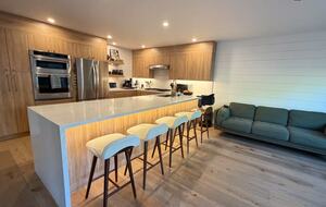 Stylish Carlsbad Escape with Modern Comfort - Carlsbad, California