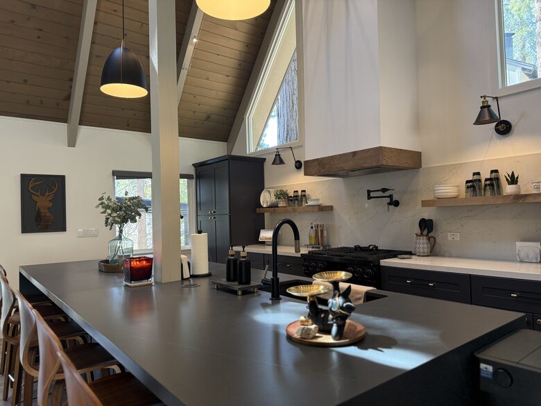 A-Frame Modern Mountain Retreat in Lake Arrowhead - Lake Arrowhead, California