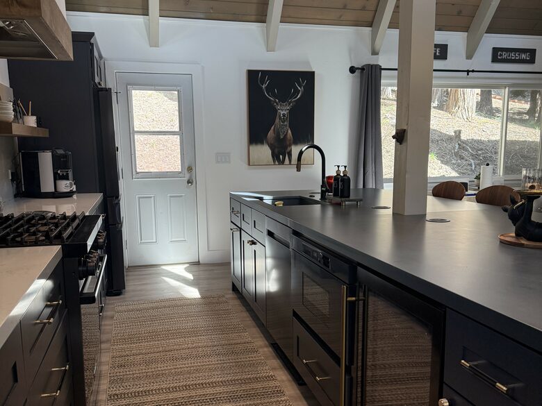 A-Frame Modern Mountain Retreat in Lake Arrowhead - Lake Arrowhead, California