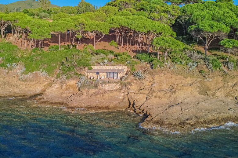 An Exclusive Waterfront Estate with Private Beach Access - Capoliveri, Italy