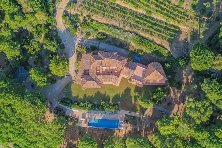 An Exclusive Waterfront Estate with Private Beach Access - Capoliveri, Italy