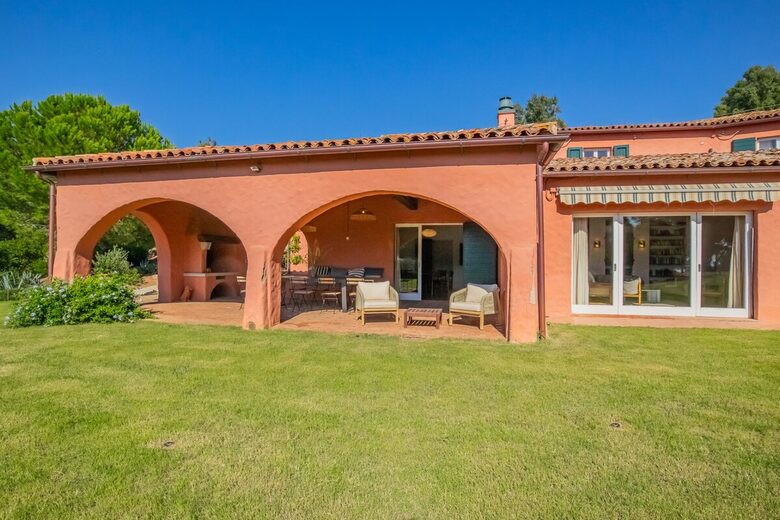 An Exclusive Waterfront Estate with Private Beach Access - Capoliveri, Italy