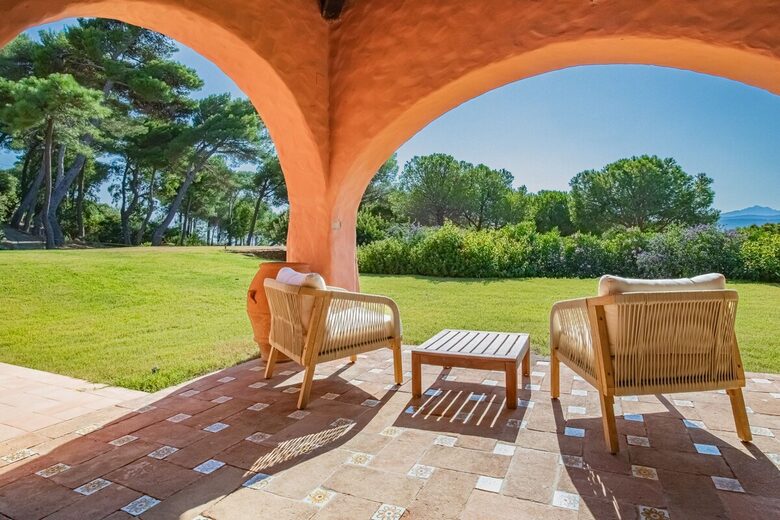 An Exclusive Waterfront Estate with Private Beach Access - Capoliveri, Italy