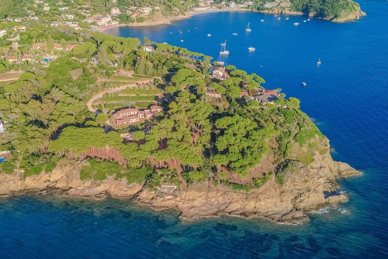 An Exclusive Waterfront Estate with Private Beach Access - Capoliveri, Italy
