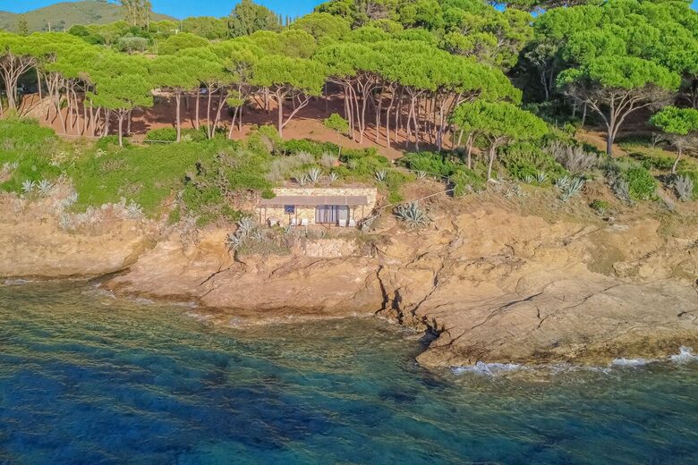 An Exclusive Waterfront Estate with Private Beach Access - Capoliveri, Italy