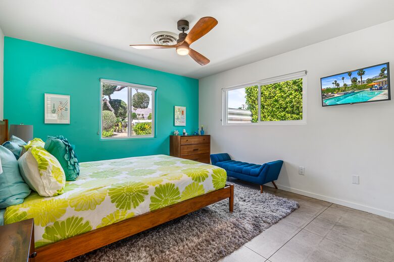 A Desert Modern Stay Centered Around Poolside Mountain Views - Palm Springs, California