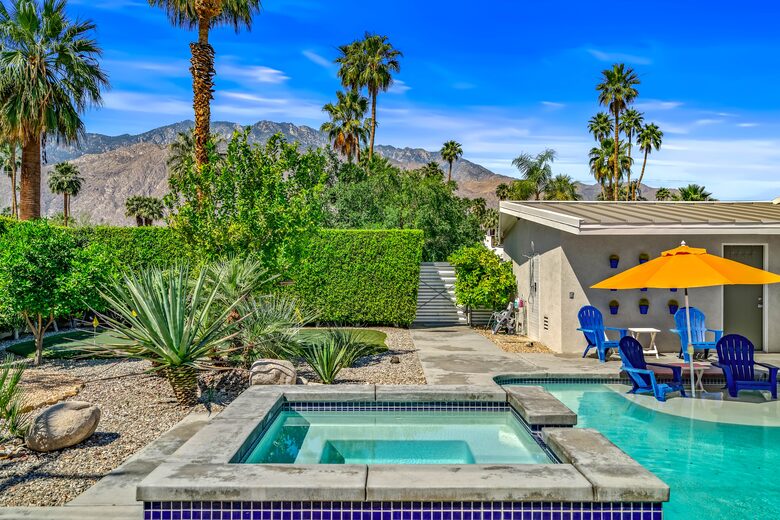 A Desert Modern Stay Centered Around Poolside Mountain Views - Palm Springs, California