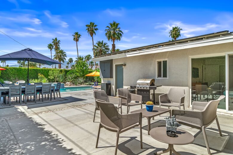 A Desert Modern Stay Centered Around Poolside Mountain Views - Palm Springs, California