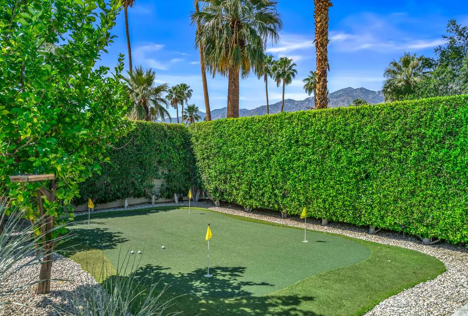 A Desert Modern Stay Centered Around Poolside Mountain Views - Palm Springs, California