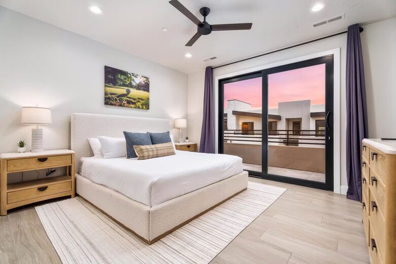 Luxury 7BR Escape Near Zion with Private Pool - Hurricane, Utah