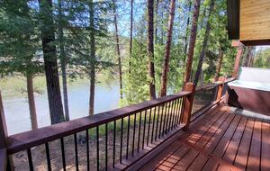 Riverfront Montana Escape Near Quinn’s Hot Springs - St. Regis, Montana
