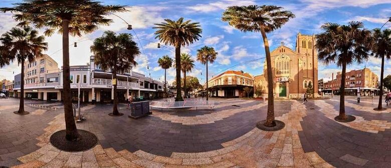 Manly Beachfront Stay with Ocean Views Near Ferry - Manly, Australia