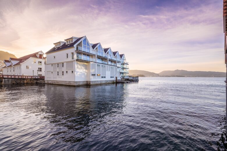 Modern Luxury Overlooking the Sea - Bergen, Norway
