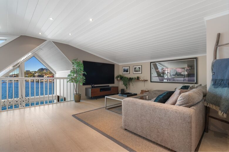 Modern Luxury Overlooking the Sea - Bergen, Norway