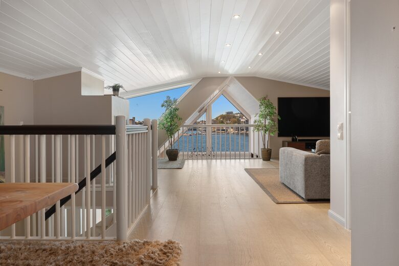 Modern Luxury Overlooking the Sea - Bergen, Norway