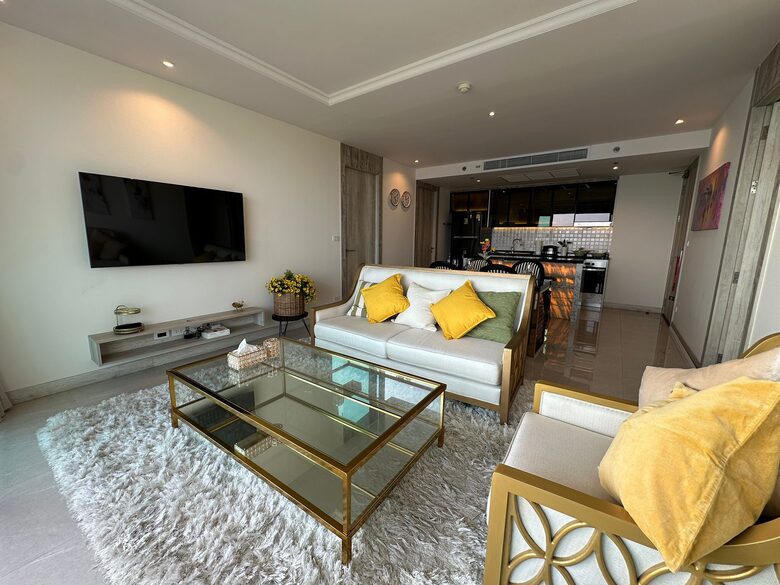 High-Floor Ocean View Retreat in Na Jomtien - Mueang Chon Buri, Thailand
