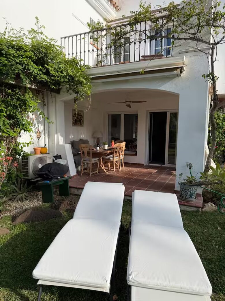 Tasteful Family Home in Estepona - Estepona, Spain