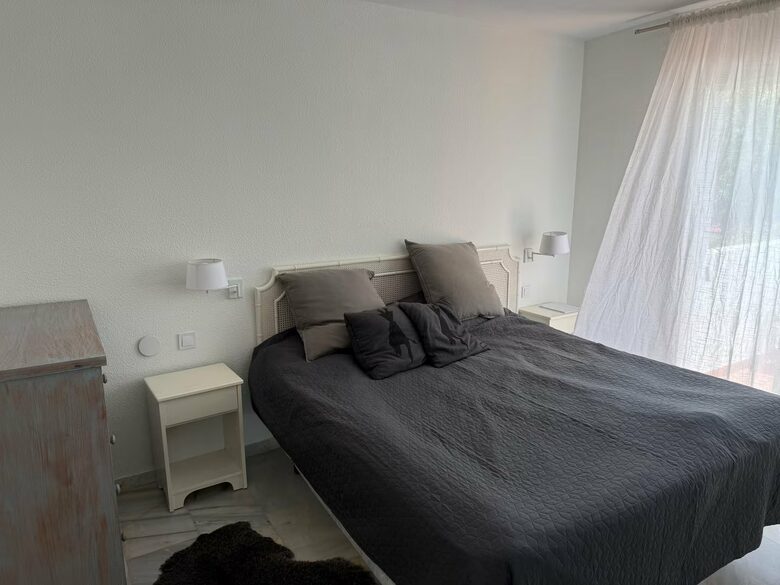Tasteful Family Home in Estepona - Estepona, Spain