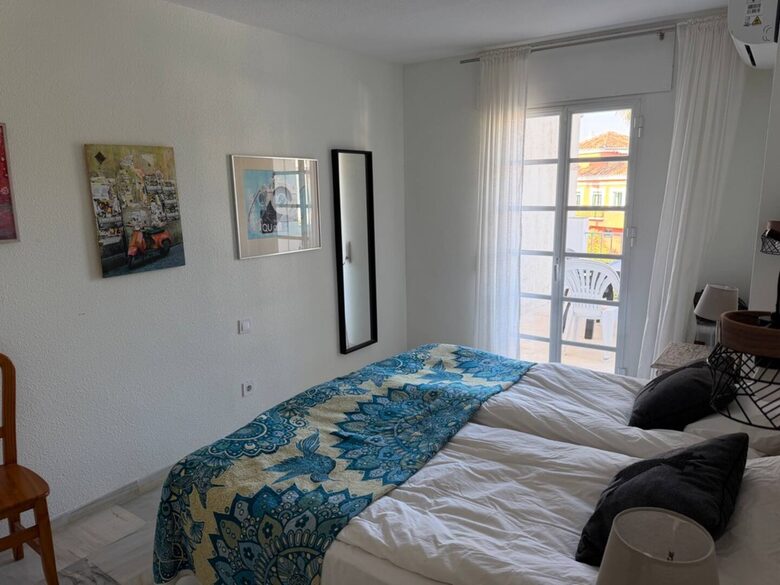 Tasteful Family Home in Estepona - Estepona, Spain