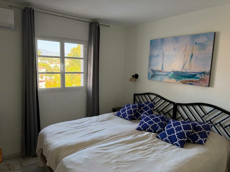 Tasteful Family Home in Estepona - Estepona, Spain